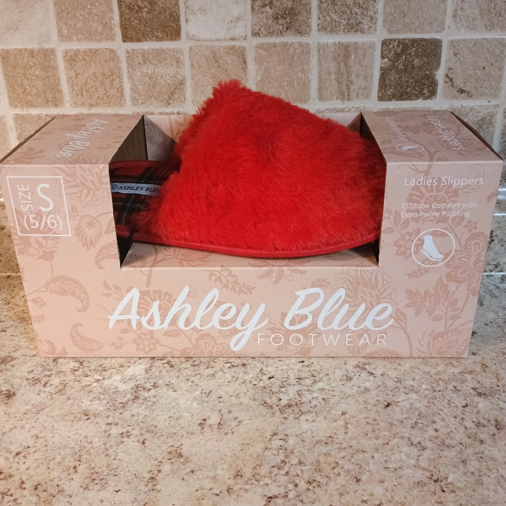 Ashley Blue Footwear Red Slippers Sz 5/6
